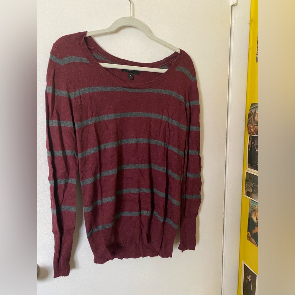 Mossimo Light Knit Burgundy/Gray Sweater